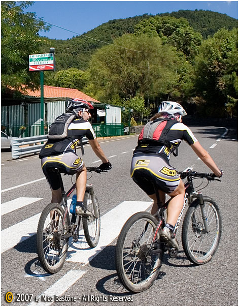 Vulcano Etna - Etna Volcan 07 Ciclisti