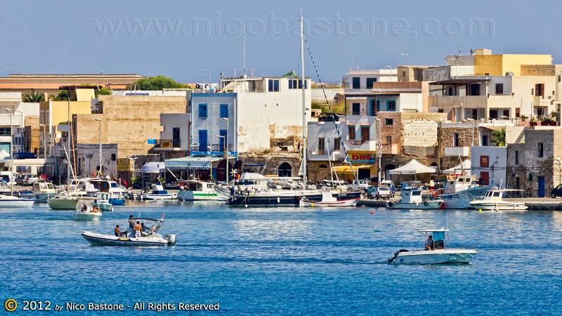 Lampedusa-4503-Large.jpg - Lampedusa "Panorama con barche"