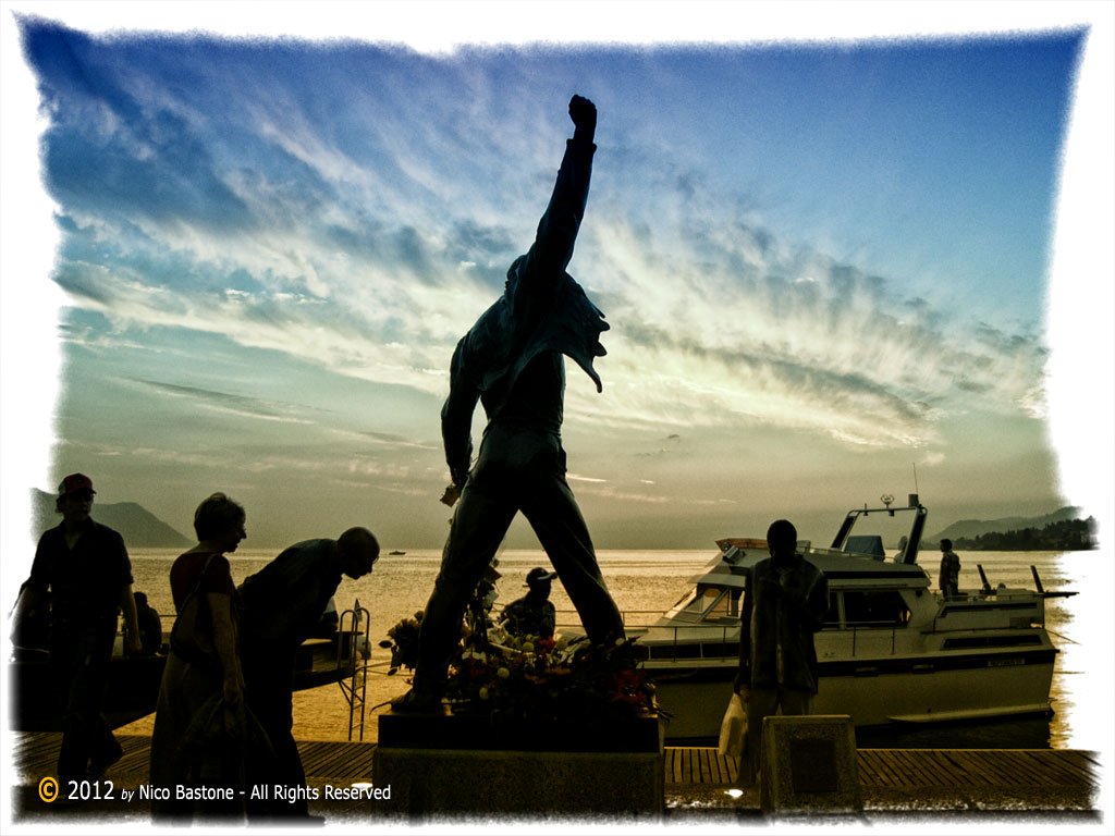 Montreux 47 "Montreux sunset. Freddie Mercury Statue"