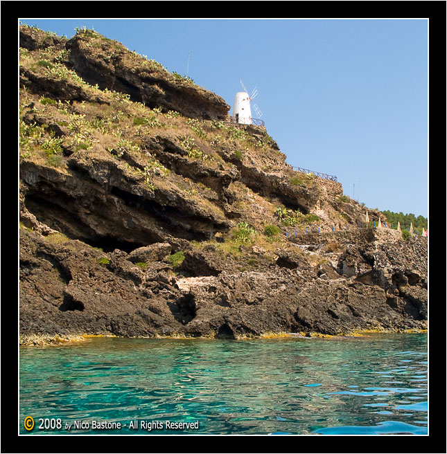 Ustica 06 - il mulino a vento